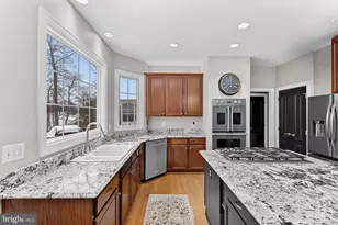 43312 Crystal Lake St, Leesburg, VA 20176 - Photo 25