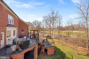 43312 Crystal Lake St, Leesburg, VA 20176 - Photo 9