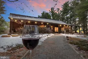 43301 Spinks Ferry Rd, Leesburg, VA 20176 - Photo 1