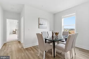 23669 Golden Embers Square, Ashburn, VA 20148 - Photo 17