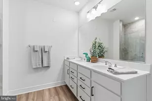 23669 Golden Embers Square, Ashburn, VA 20148 - Photo 29