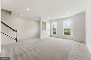 42396 Benfold Square, Brambleton, VA 20148 - Photo 5