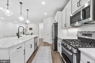 43255 Farringdon Sq, Ashburn, VA 20148 - Photo 17