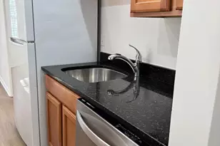 122 Westwick Ct, Sterling, VA 20165 - Photo 11