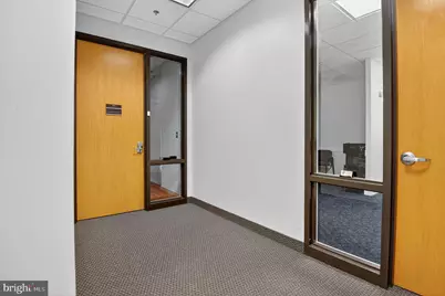 46090 Lake Center Plaza #203, Sterling, VA 20165 - Photo 15