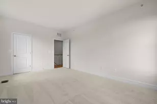 43305 Farringdon Sq, Broadlands, VA 20148 - Photo 19