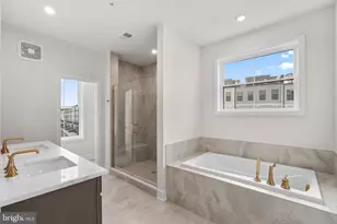 43305 Farringdon Sq, Broadlands, VA 20148 - Photo 25