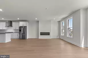 44510 Lowestoft Sq, Ashburn, VA 20147 - Photo 9