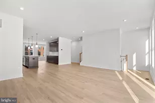 42151 Stone Press Ter, Ashburn, VA 20148 - Photo 17