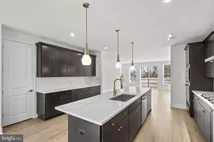 42151 Stone Press Ter, Ashburn, VA 20148 - Photo 9