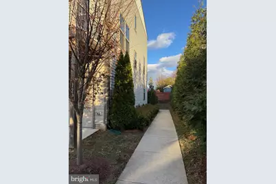 120 Tolocka Terrace NE, Leesburg, VA 20176 - Photo 3