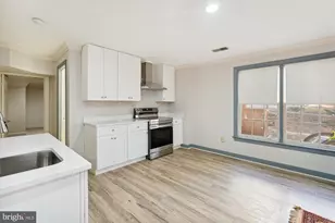 20672 Fairwater Pl, Sterling, VA 20165 - Photo 3