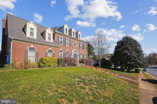 20672 Fairwater Pl, Sterling, VA 20165 - Photo 19