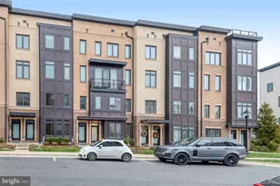 23586 Waterford Downs Terrace, Ashburn, VA 20148 - Photo 3