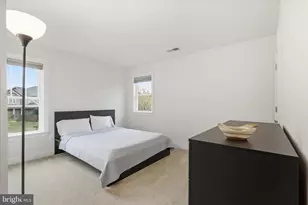 23698 Heather Mews Dr, Ashburn, VA 20148 - Photo 33