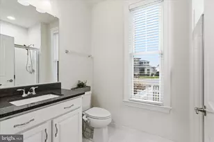 23698 Heather Mews Dr, Ashburn, VA 20148 - Photo 25