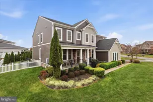 23698 Heather Mews Dr, Ashburn, VA 20148 - Photo 3