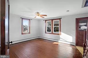 15 N Locust St, Round Hill, VA 20141 - Photo 11