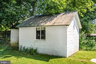 15 N Locust St, Round Hill, VA 20141 - Photo 53