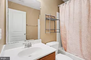 41627 Epping Green Square, Aldie, VA 20105 - Photo 11