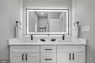 13537 Hanging Rock Ln, Lovettsville, VA 20180 - Photo 15