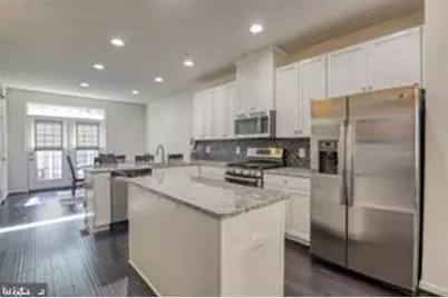 296 Wood Trestle Terrace SE, Leesburg, VA 20175 - Photo 3