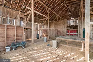 19937 Evergreen Mills Rd, Leesburg, VA 20175 - Photo 43