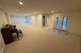 20360 Stillhouse Branch Pl, Sterling, VA 20165 - Photo 9