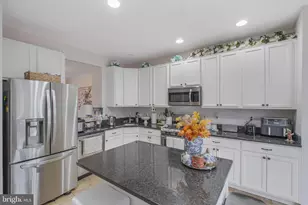 20751 Bridalveil Falls Terrace, Sterling, VA 20165 - Photo 3