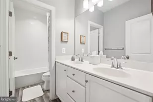 20386 Roslindale Dr, Ashburn, VA 20147 - Photo 49