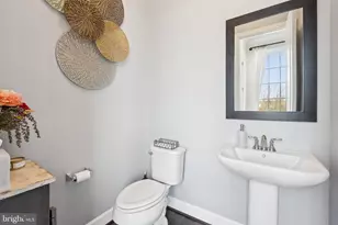 20386 Roslindale Dr, Ashburn, VA 20147 - Photo 33