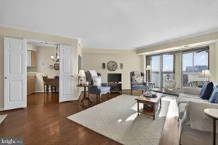 19385 Cypress Ridge Terrace, Leesburg, VA 20176 - Photo 13