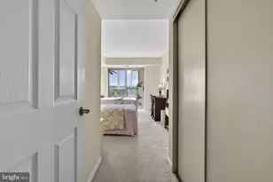 19385 Cypress Ridge Terrace, Leesburg, VA 20176 - Photo 35