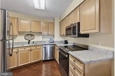 19385 Cypress Ridge Terrace #821, Leesburg, VA 20176 - Photo 25