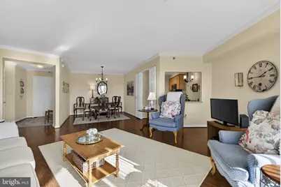 19385 Cypress Ridge Terrace #821, Leesburg, VA 20176 - Photo 9