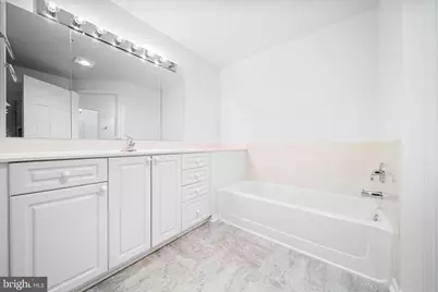 19360 Magnolia Grove Square #412, Leesburg, VA 20176 - Photo 5