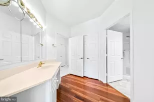 19360 Magnolia Grove Square, Leesburg, VA 20176 - Photo 3