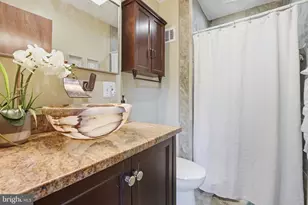 314 Sugarland Run Dr, Sterling, VA 20164 - Photo 27
