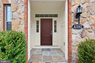 43192 Halkett Sq, Ashburn, VA 20148 - Photo 7