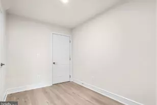 21764 Dollis Hl Ter, Ashburn, VA 20148 - Photo 5