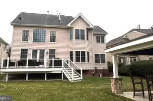 19873 Bethpage Ct, Ashburn, VA 20147 - Photo 3