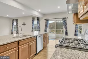 17251 Old Ingelside Dr, Round Hill, VA 20141 - Photo 19