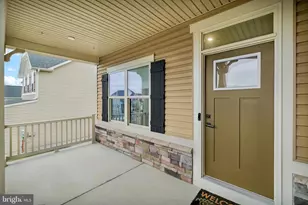 17251 Old Ingelside Dr, Round Hill, VA 20141 - Photo 3