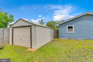 603 N York Rd, Sterling, VA 20164 - Photo 33