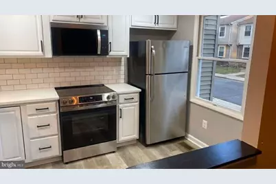 309 Brethour Court, Sterling, VA 20164 - Photo 3