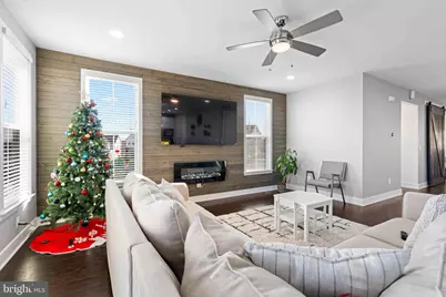 25528 Woodbine Farm Drive, Chantilly, VA 20152 - Photo 15