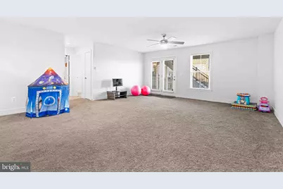 25528 Woodbine Farm Drive, Chantilly, VA 20152 - Photo 29