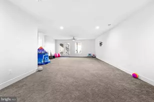 25528 Woodbine Farm Dr, Chantilly, VA 20152 - Photo 27