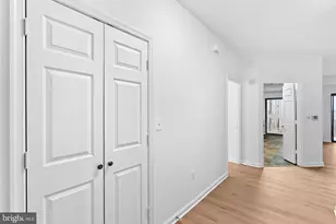 19375 Cypress Ridge Terrace, Leesburg, VA 20176 - Photo 3