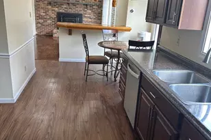 20040 Bobwhite Ln, Sterling, VA 20165 - Photo 3